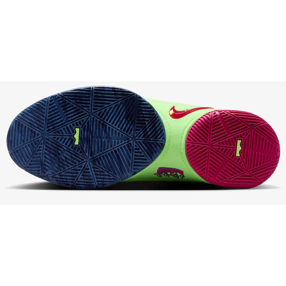 Nike Lebron 22 \